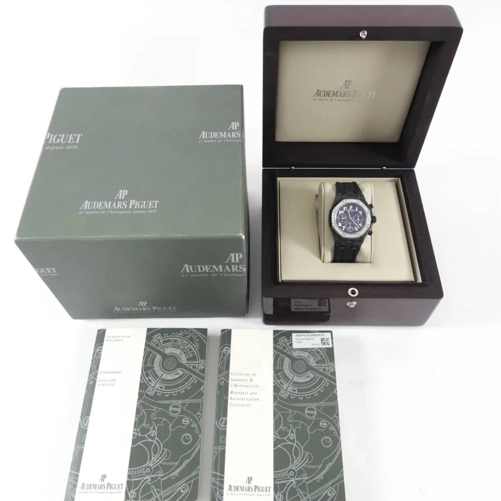 Audemars Piguet Royal Oak Offshore Chronograph Ladies diamond carbon - Picture 4 of 10